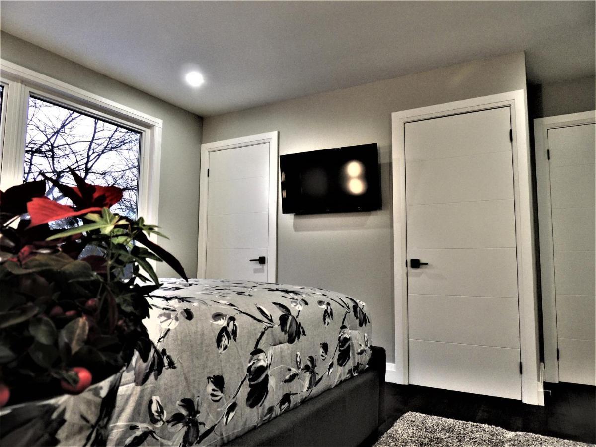 Iresidence In Toronto - Fantastic Vacation Home ภายนอก รูปภาพ