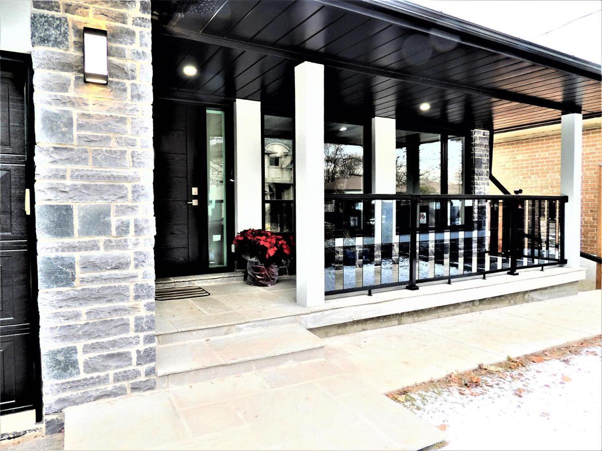 Iresidence In Toronto - Fantastic Vacation Home ภายนอก รูปภาพ