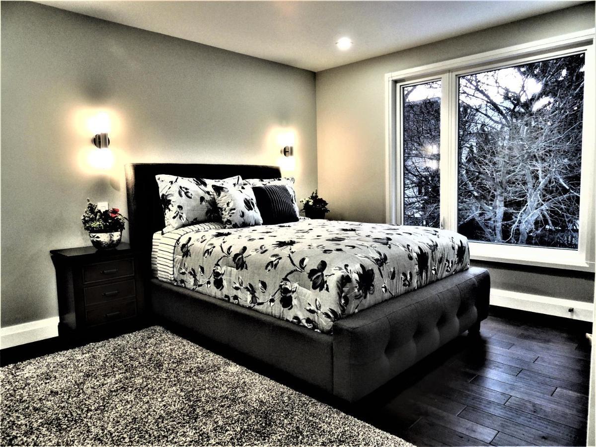 Iresidence In Toronto - Fantastic Vacation Home ภายนอก รูปภาพ